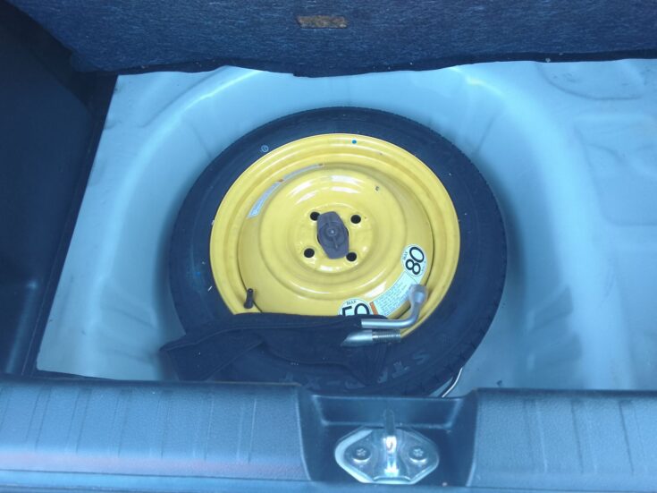 2022 TOYOTA STARLET 1.4 XI – Spare Wheel