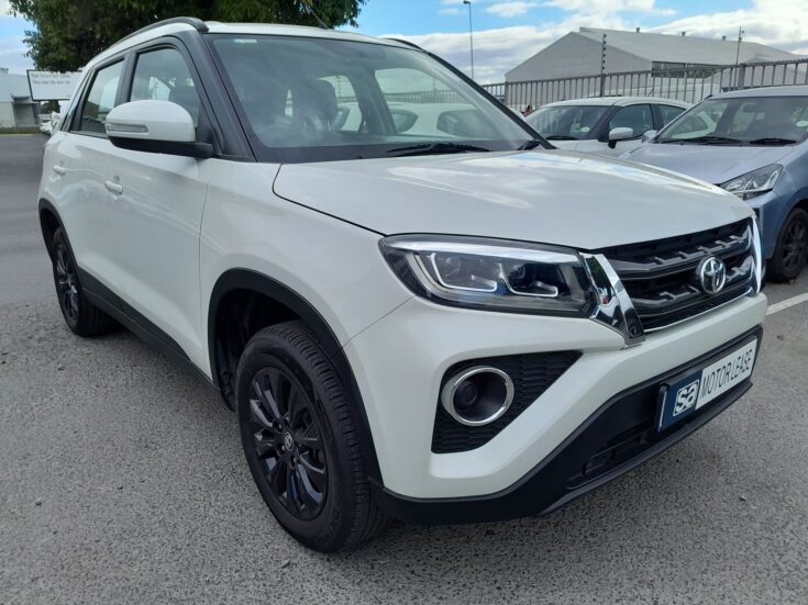 2022 TOYOTA URBAN CRUISER 1.5 XS AT – Front Feature Photo
