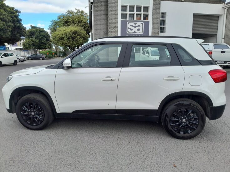 2022 TOYOTA URBAN CRUISER 1.5 XS AT – Left Side Photo