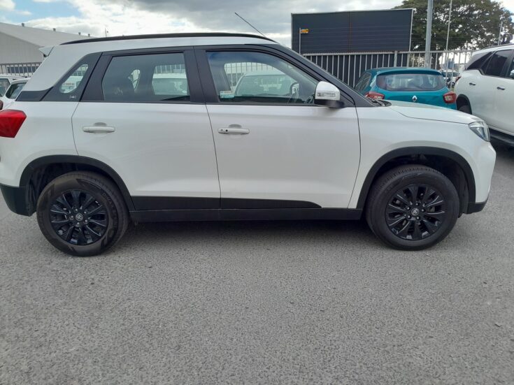 2022 TOYOTA URBAN CRUISER 1.5 XS AT – Right Side Photo