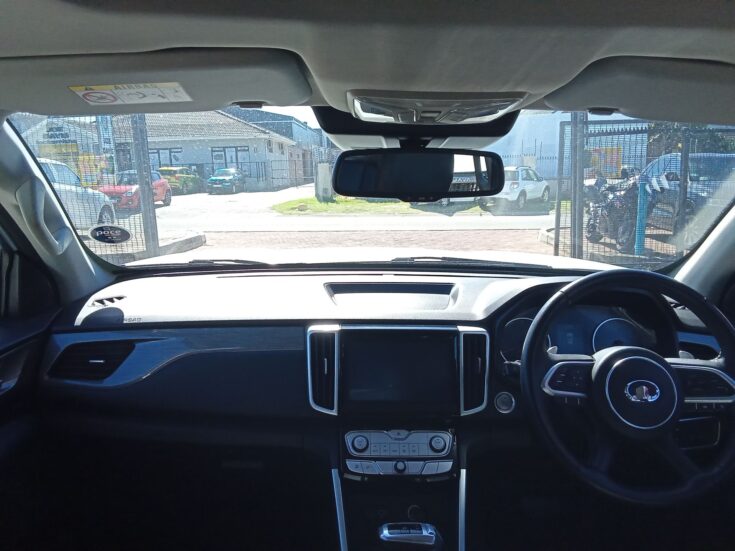 2023 GWM P-SERIES CV D-CAB 2.0TD DLX 4X2 8AT – Interior