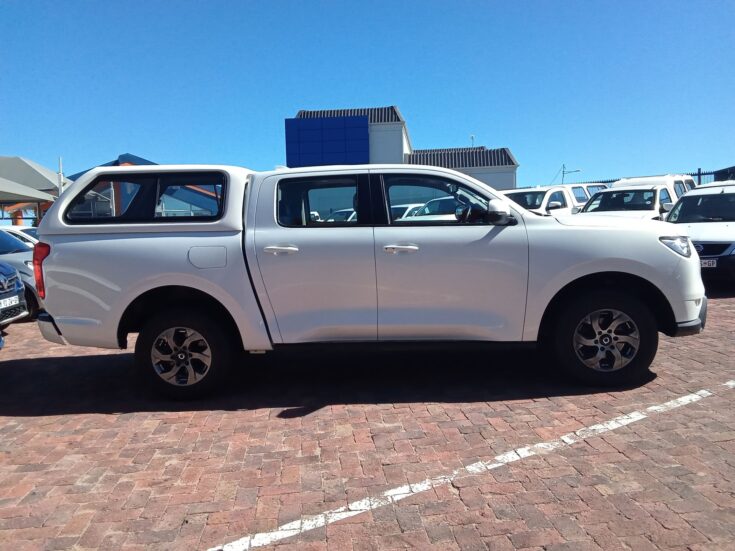 2023 GWM P-SERIES CV D-CAB 2.0TD DLX 4X2 8AT – Right Side Photo