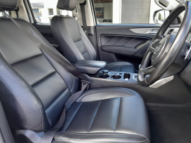 2023 GWM P-SERIES CV DCAB 2.0TD DLX 4X2 8AT – Front Seats