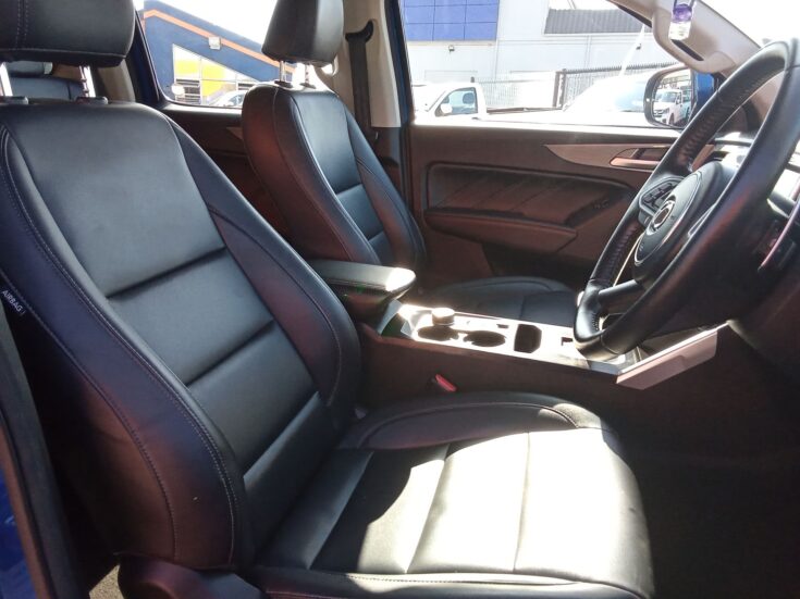 2023 GWM P-SERIES CV DCAB 2.0TD DLX 4X2 8AT – Front Seats
