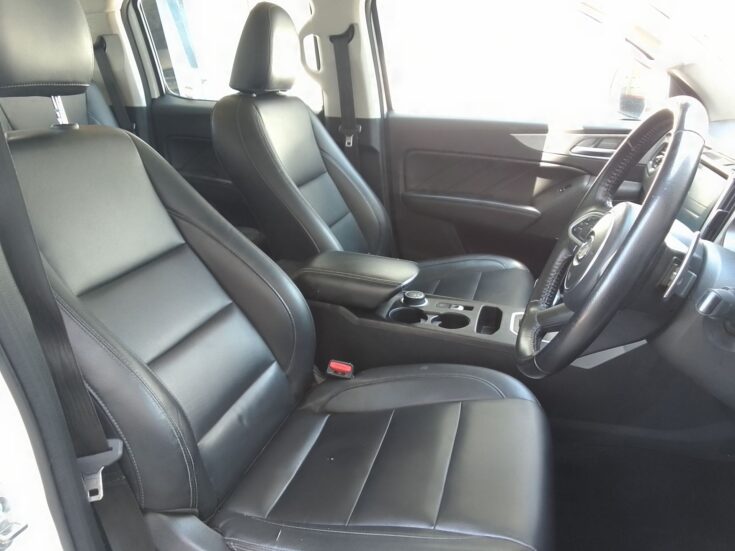 2023 GWM P-SERIES CV DCAB 2.0TD DLX 4X2 8AT – Front Seats