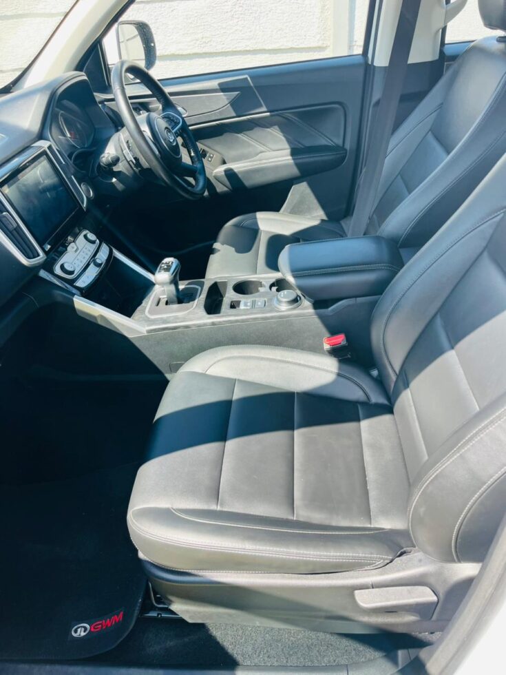 2023 GWM P-SERIES CV DCAB 2.0TD DLX 4X4 8AT – Front Seats