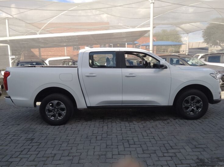 2023 GWM P-SERIES CV DCAB 2.0TD SX 4X2 6MT – Right Side Photo