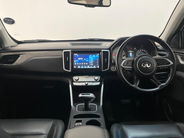 2023 GWM P-SERIES CV DCAB 2.0TD SX 4X4 8AT – Interior
