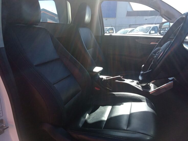 2023 GWM P-SERIES CV SCAB 2.0TD DLX 4X2 6MT – Front Seats