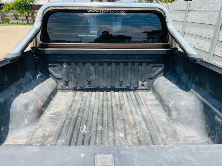 2023 GWM P-SERIES PV DCAB 2.0TD LS 4X2 8AT – Boot / Loadbin