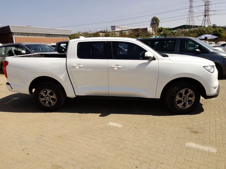 2023 GWM PSERIES CV DCAB 2.0TD DLX 4X4 8AT – Right Side Photo