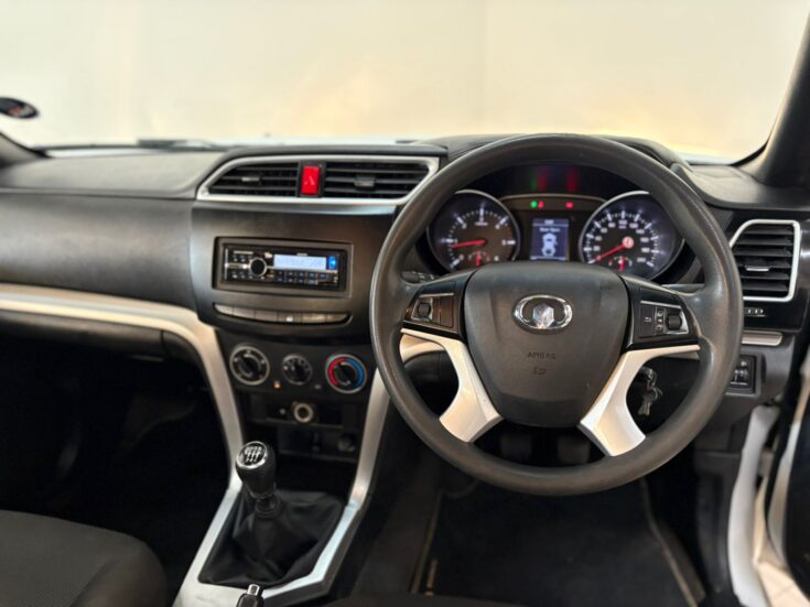 2023 GWM STEED 5 2.0 DIESEL S/C P/U – Interior