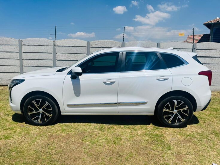 2023 H2 JOLION 1.5T LUXURY AT – Left Side Photo