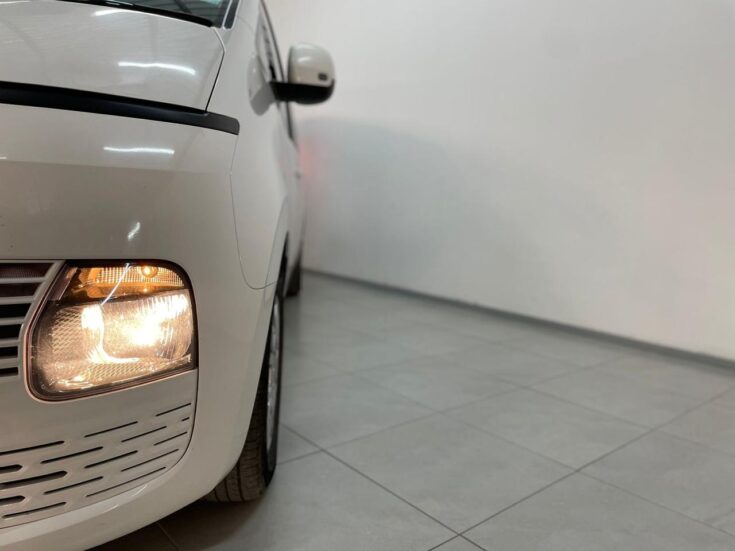 2023 HYUNDAI STAIRA 2.2D EXECUTIVE A/T – Right Side Photo