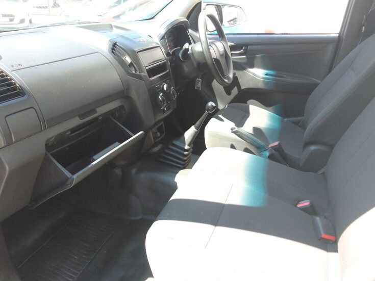 2023 ISUZU DMAX 250D FLEETSIDE S/C P/U – Rear Seats