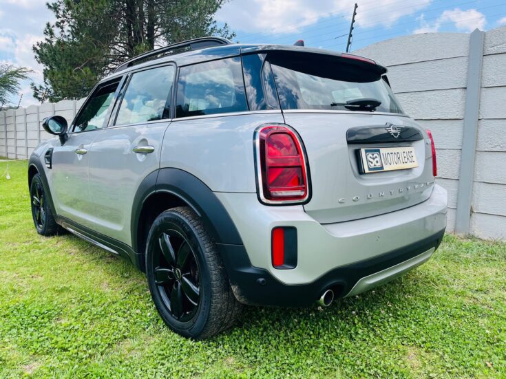 2023 Mini Cooper A/T – Back Feature Photo