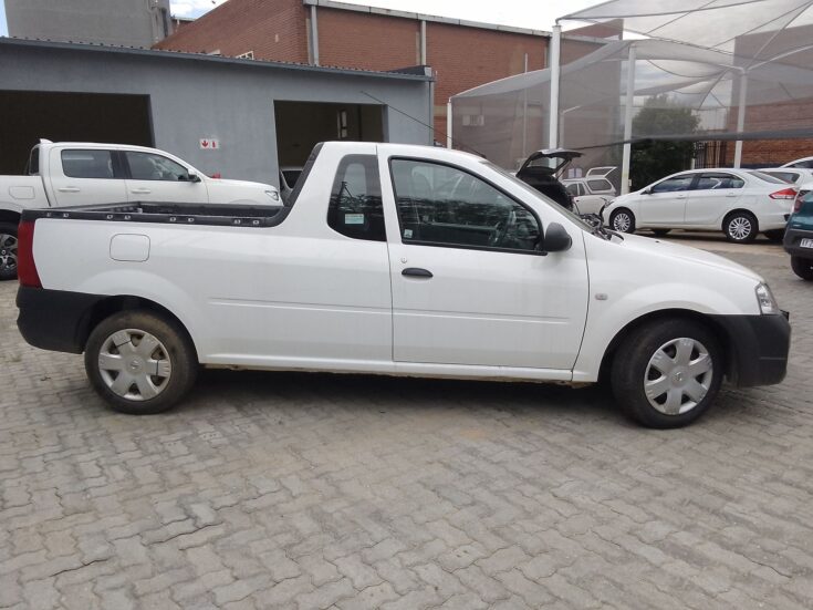 2023 NISSAN NP200 1.6 A/C SAFETY PACK P/U S/C – Right Side Photo