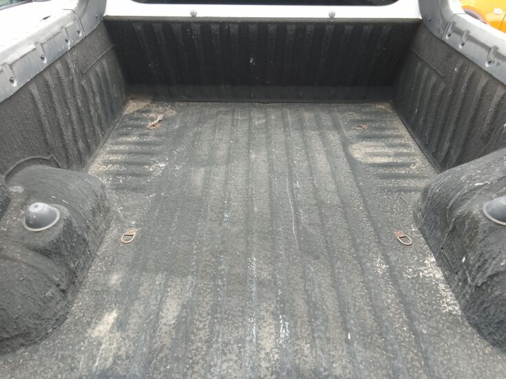 2023 NISSAN NP200 1.6 A/C SAFETY PACK S/C – Boot / Loadbin