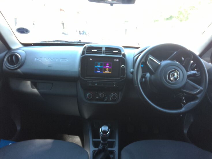 2023 RENAULT KWID DYNAMIQUE MANAUL – Dashboard
