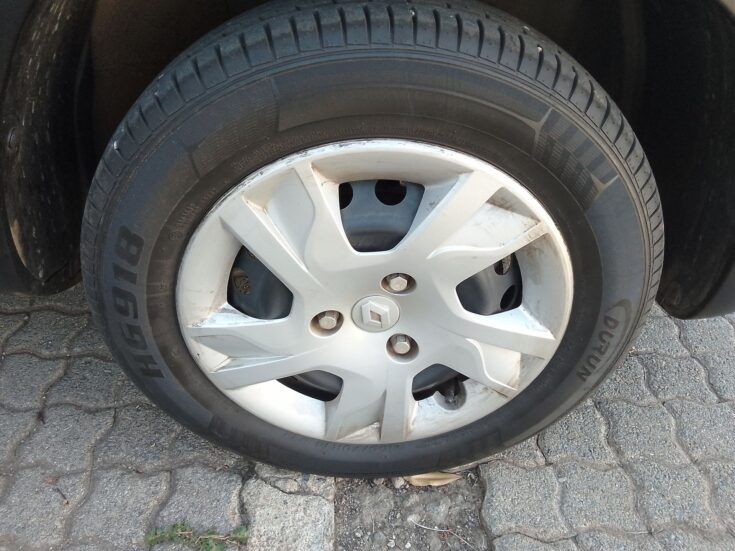 2023 RENAULT KWID DYNAMIQUE MANAUL – Wheel Example