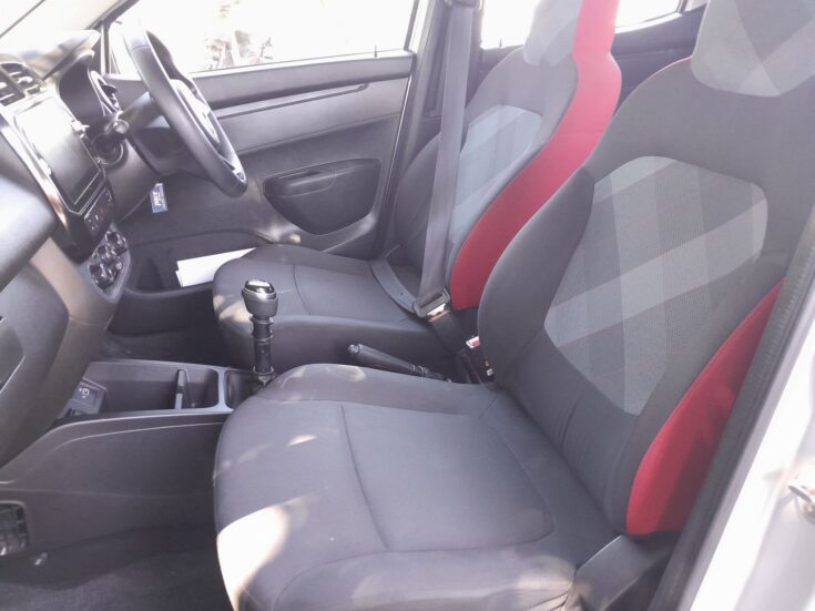2023 RENAULT KWID DYNAMIQUE MANUAL – Front Seats