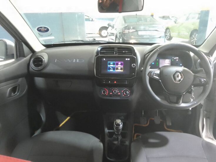2023 RENAULT KWID DYNAMIQUE MANUAL – Interior