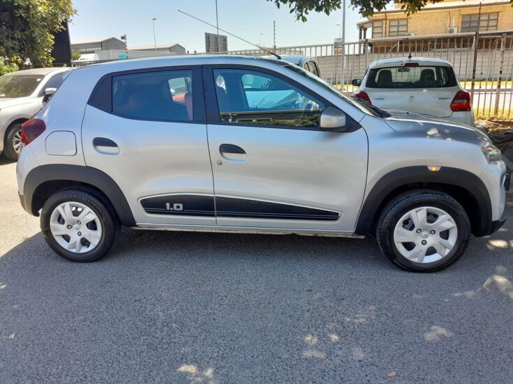 2023 RENAULT KWID DYNAMIQUE MANUAL – Right Side Photo