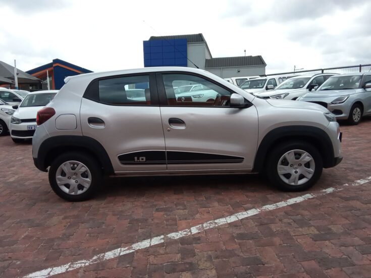 2023 RENAULT KWID DYNAMIQUE MANUAL – Right Side Photo