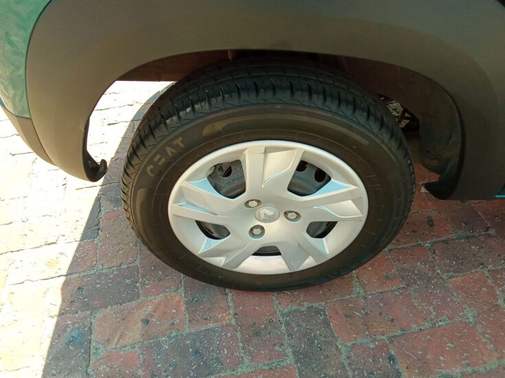 2023 RENAULT KWID DYNAMIQUE MANUAL – Wheel Example