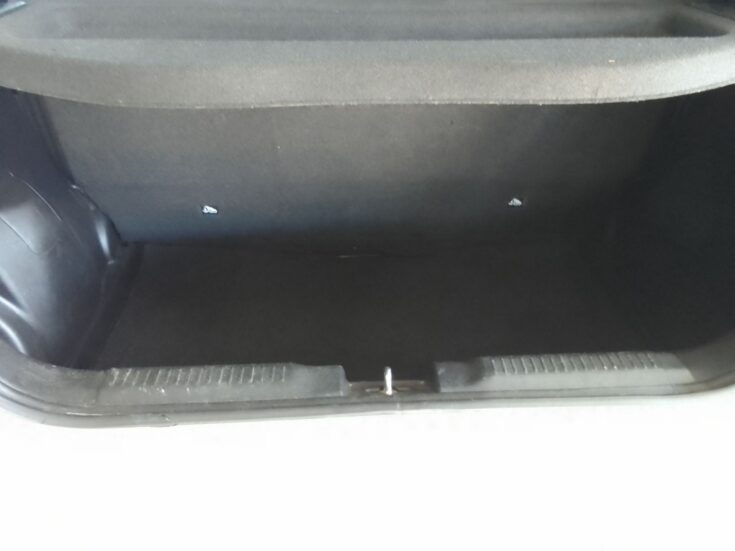 2023 SUZUKI SWIFT 1.2 GA MANUAL – Boot / Loadbin