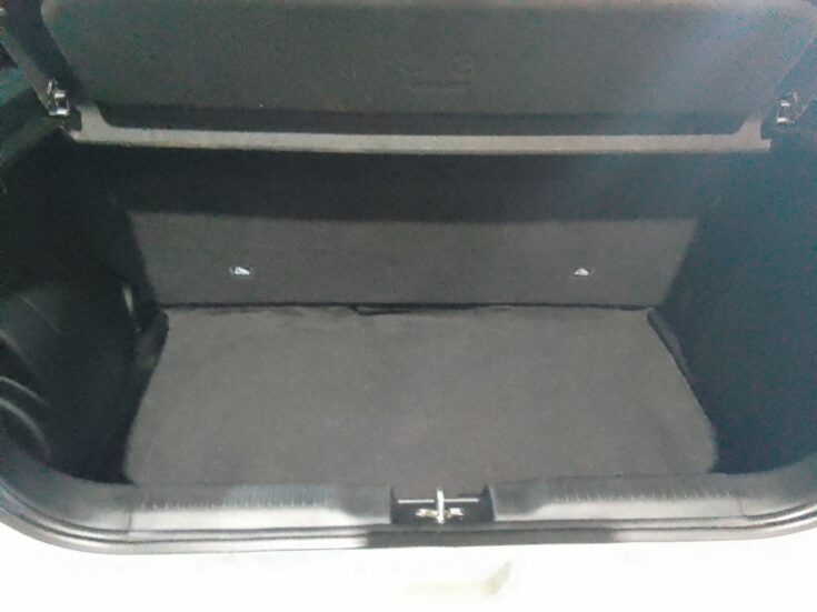 2023 SUZUKI SWIFT 1.2 GA MANUAL – Boot / Loadbin