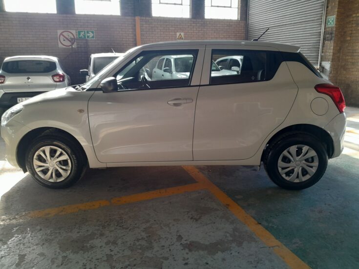 2023 SUZUKI SWIFT 1.2 GA MANUAL – Left Side Photo