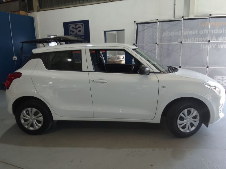 2023 SUZUKI SWIFT 1.2 GA MANUAL – Right Side Photo