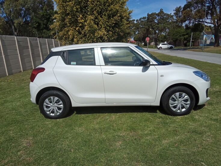 2023 SUZUKI SWIFT 1.2 GA MANUAL – Right Side Photo