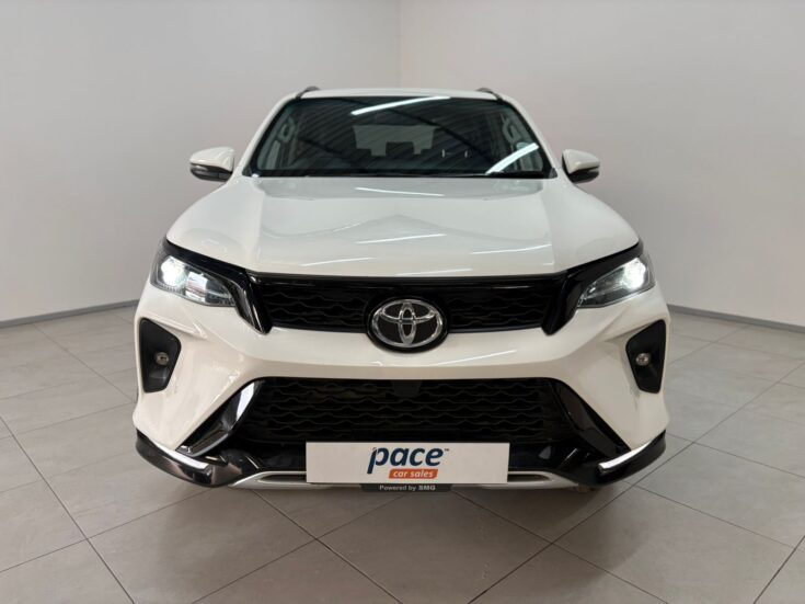 2023 TOYOTA FORTUNER 2.4 GD-6 R/B A/T – Front Photo