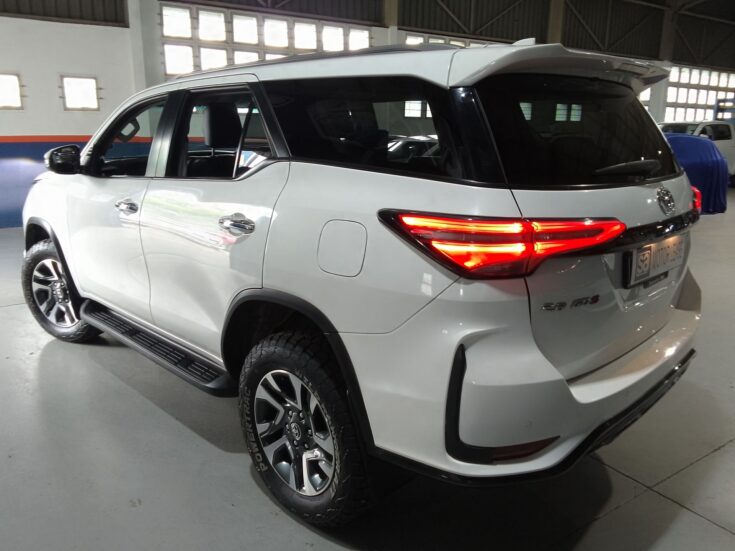 2023 TOYOTA FORTUNER 2.4GD-6 R/B A/T – Back Feature Photo