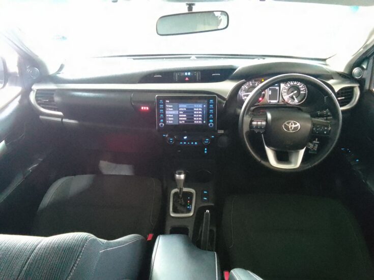 2023 TOYOTA HILUX 2.8 GD-6 RB RAIDER A/T P/U D/C – Dashboard