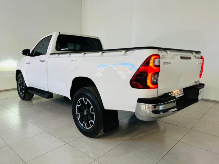 2023 TOYOTA HILUX 2.8 GD-6 RB RAIDER A/T P/U S/C – Back Feature Photo
