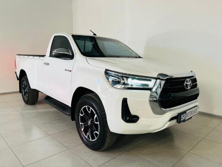 2023 TOYOTA HILUX 2.8 GD-6 RB RAIDER A/T P/U S/C – Front Feature Photo