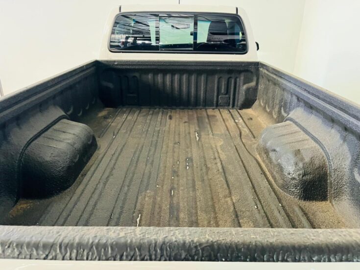 2023 TOYOTA HILUX 2.8 GD-6 RB RAIDER A/T P/U S/C – Front Seats
