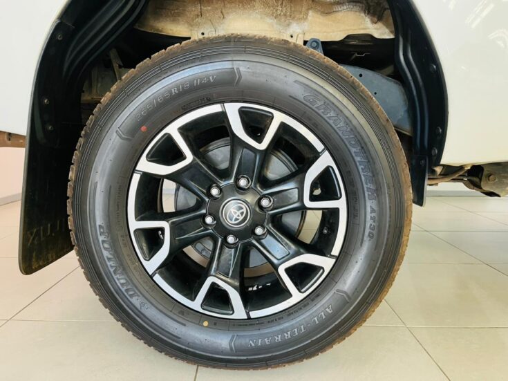 2023 TOYOTA HILUX 2.8 GD-6 RB RAIDER A/T P/U S/C – Wheel Example