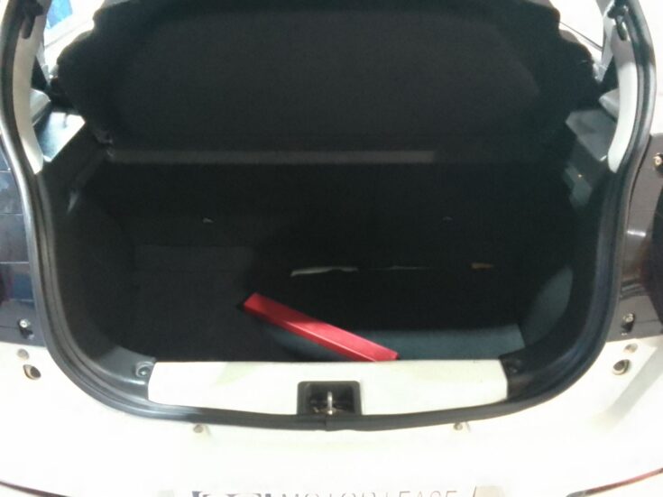 2023 TOYOTA VITZ 1.0 MANUAL – Boot / Loadbin