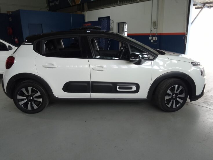 2024 Citroen C3 1.2 Pure Tech Turbo Shine A/T – Right Side Photo