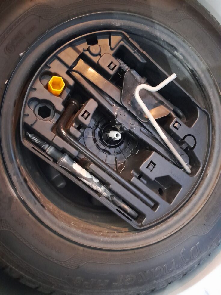 2024 CITROEN C3 1.2 PURE TECH TURBO SHINE AT – Spare Wheel