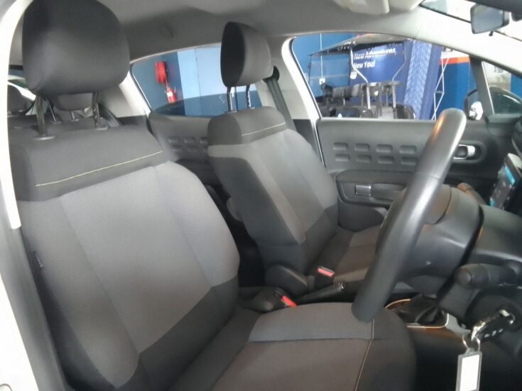2024 CITROEN C3 1.2 PURETECH SHINE AT – Front Seats