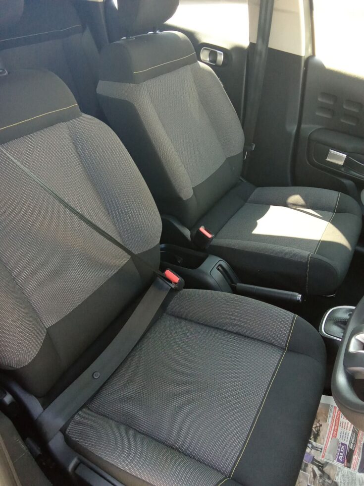 2024 CITROEN C3 1.2 PURETECH SHINE AT – Front Seats