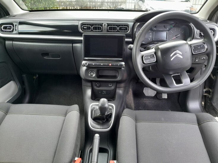 2024 CITROEN C3 1.2 PURETECH SHINE AT – Interior