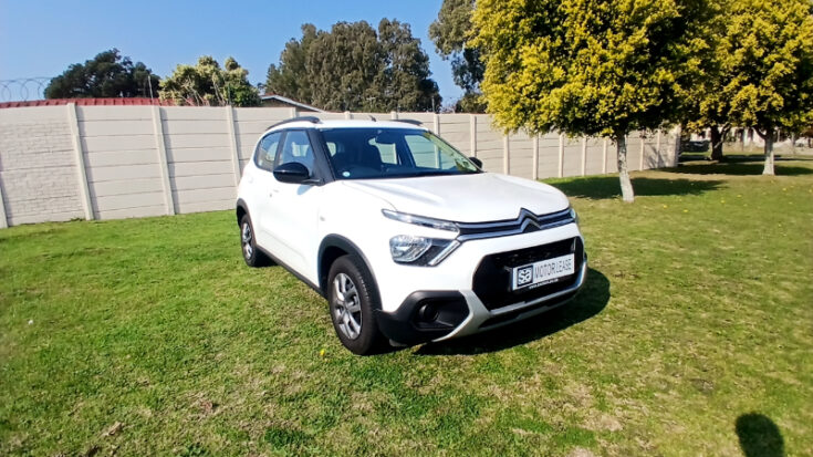 2024 CITROEN C3 FEEL – Front Feature Photo