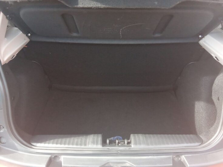 2024 CITROEN C3 FEEL MANUAL – Boot / Loadbin