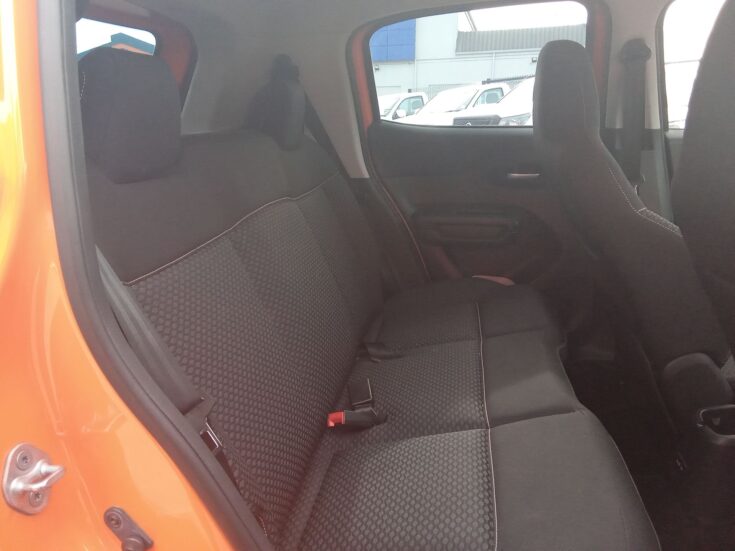 2024 CITROEN C3 FEEL MANUAL – Rear Seats